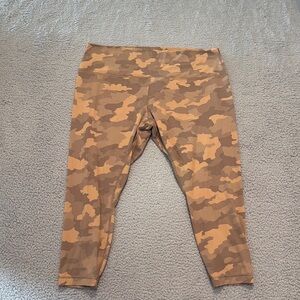 Lululemon Align High-Rise Pant 25"
Heritage 365 Camo Beige Multi